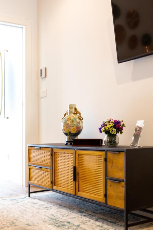 Stupendo- Two Rooms, Patio With Refreshing Pond-Center-Air Conditioning-Free Park Lisboa المظهر الخارجي الصورة